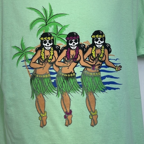 Spencer’s - Neon Green Skull Hula Girl Colorful Graphic Short Sleeve T Shirt L - Picture 3 of 9